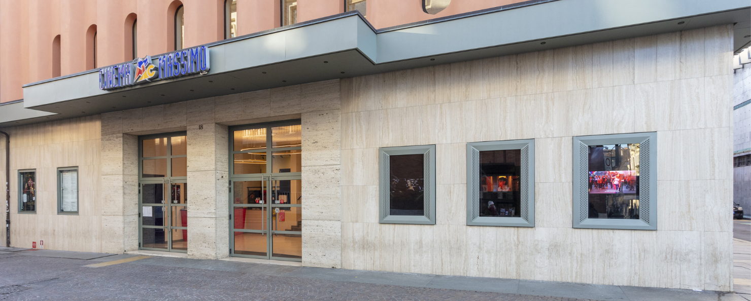 esterno cinema massimo